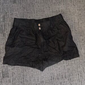 Black forever 21 fabric shorts size M